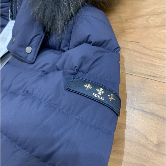 1着でも送料無料 - TATRAS 新品 ヴァレナ ダウン ネイビー L M 03 10