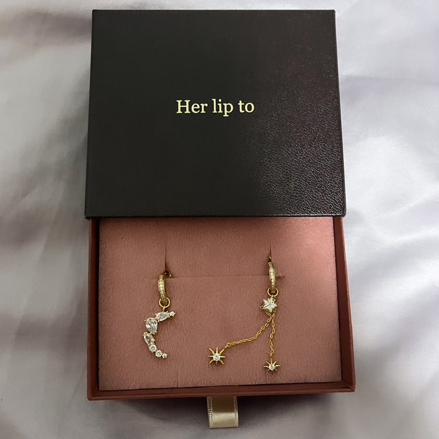 Her lip to(ハーリップトゥ)のherlipto Moon Stars Pierces ピアス アクセサリー  レディースのアクセサリー(ピアス)の商品写真