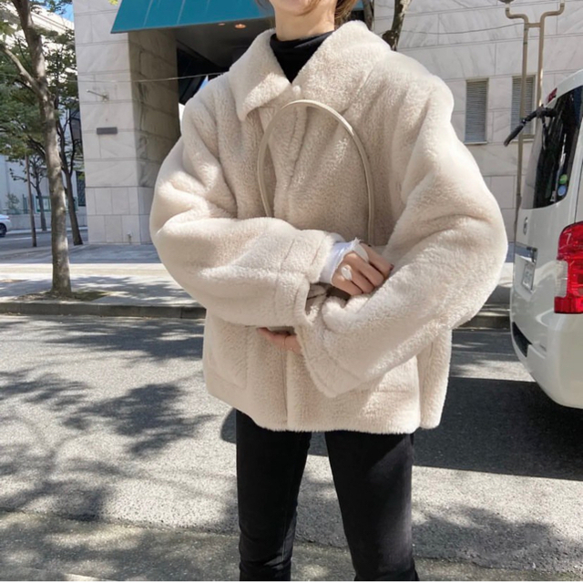 ponpon ⭐︎ white teddy coat