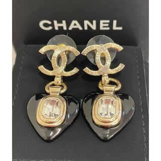 シャネル(CHANEL)の【シャネル】ココマーク×ハート型ピアス(ピアス)