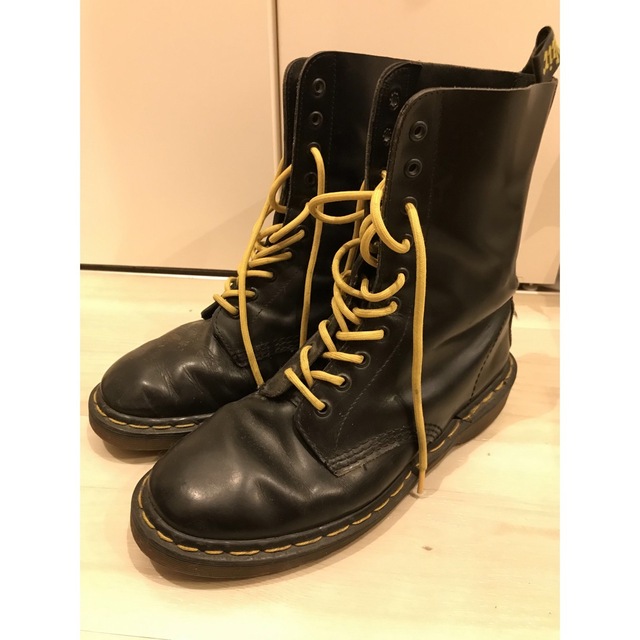 Dr.Martens 10ホールブーツ