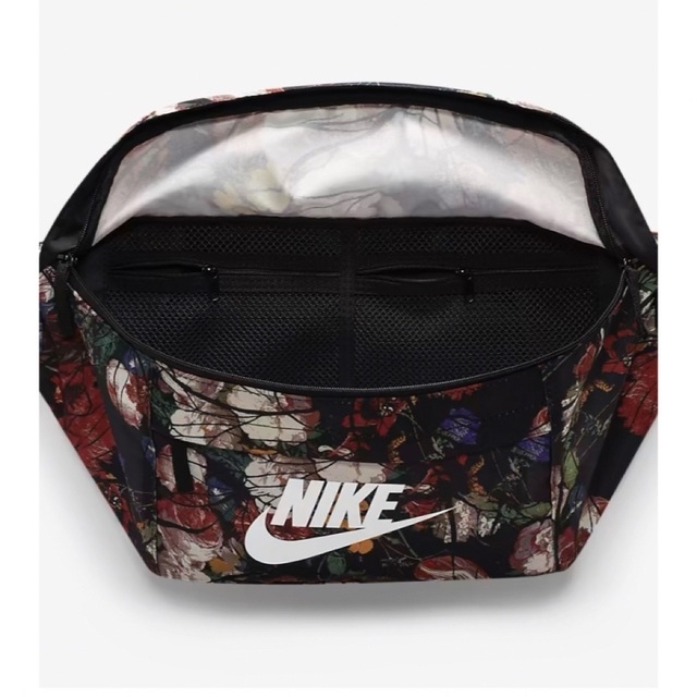 NIKE(ナイキ)のNIKE ナイキ　花柄　ボディバッグ　ウエストポーチ　ヒップバック　限定 レディースのバッグ(ボディバッグ/ウエストポーチ)の商品写真