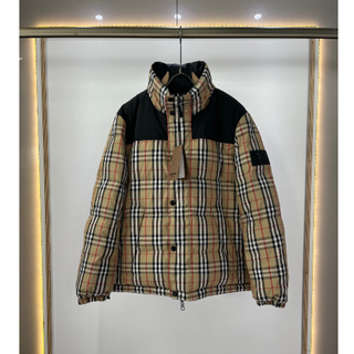 大量入荷ジャケット/アウターバーバリー(BURBERRY) ダウンジャケット(メンズ)(ファー)の通販 58点