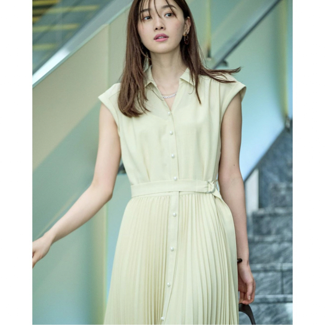 フローラル 新品・未使用 JUSGLITTY プリーツシャツワンピース | www