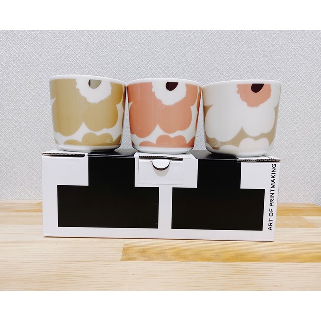 マリメッコ ベージュシルバー ピンク クレイ ラテマグセット