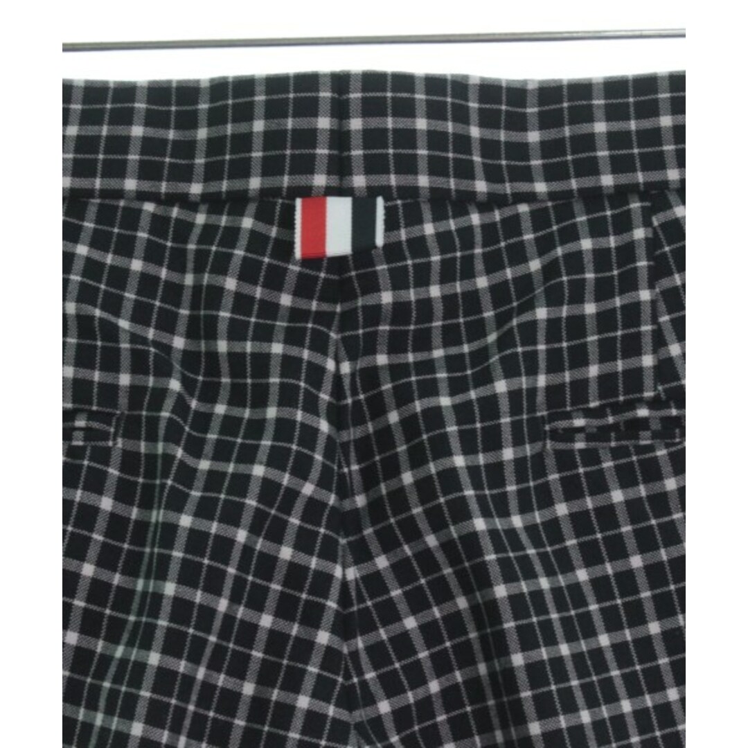 THOM BROWNE(トムブラウン)のTHOM BROWNE ショートパンツ 1(S位) 黒x白(チェック) 【古着】【中古】 メンズのパンツ(ショートパンツ)の商品写真