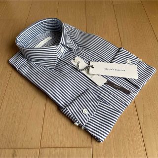 スーツカンパニー(THE SUIT COMPANY)のスーツカンパニー長袖ドレスシャツストライプ/カッタウェイM（39-84）新品(シャツ)