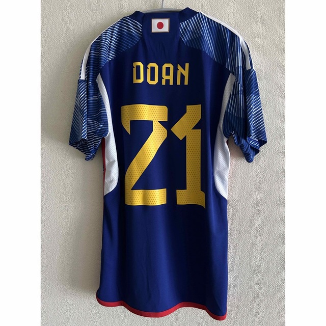 【新品・未使用】2022サッカーW杯　JFA 侍ブルーユニフォーム　 スポーツ/アウトドアのサッカー/フットサル(ウェア)の商品写真