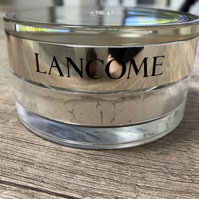 LANCOME(ランコム)のランコム　アプソリュパウダー02 コスメ/美容のベースメイク/化粧品(フェイスパウダー)の商品写真