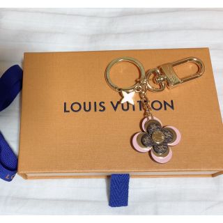 LOUIS VUITTON - 【新品未使用】VUITTON ポルト クレ・ブルーミング