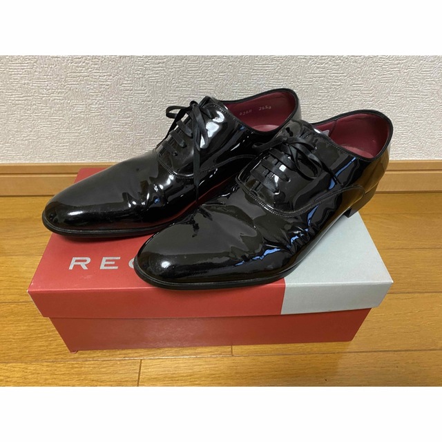 REGAL(リーガル)のREGAL エナメル　ブラック メンズの靴/シューズ(ドレス/ビジネス)の商品写真
