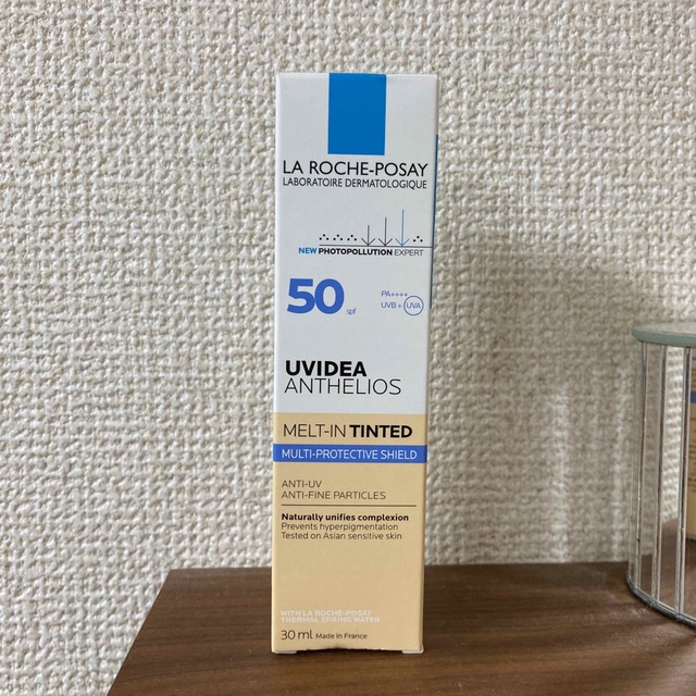 LA ROCHE-POSAY(ラロッシュポゼ)の新品　ラロッシュポゼ　LA ROCHE-POSAY UVイデア　XL ティント コスメ/美容のベースメイク/化粧品(化粧下地)の商品写真