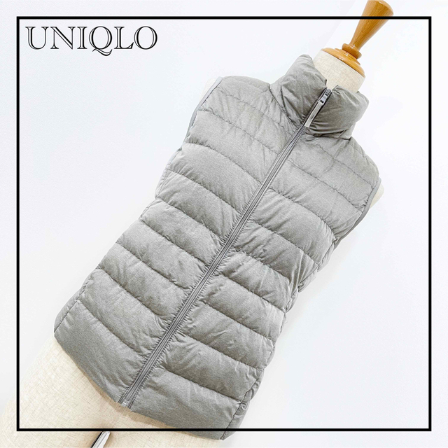 UNIQLO(ユニクロ)の«UNIQLO» ウルトラライトダウン ライトグレー Sサイズ ノースリーブ 冬 レディースのジャケット/アウター(ダウンベスト)の商品写真