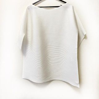 プリーツプリーズイッセイミヤケ(PLEATS PLEASE ISSEY MIYAKE)のプリーツプリーズ チュニック サイズ3 L 白(チュニック)