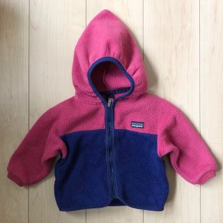 パタゴニア(patagonia)のパタゴニア キッズ　フリースパーカー　USA製　12MOS(ジャケット/コート)