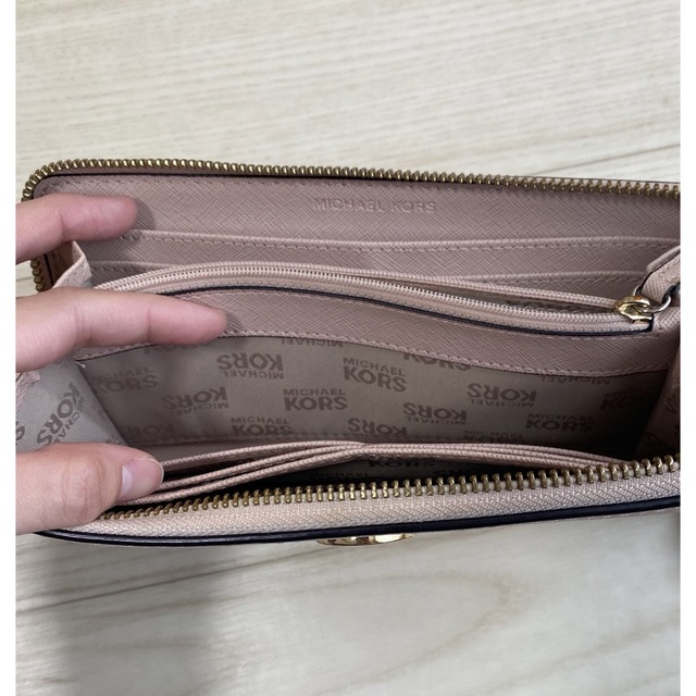 Michael Kors(マイケルコース)のmomo様専用　MICHAEL KORS  長財布 レディースのファッション小物(財布)の商品写真