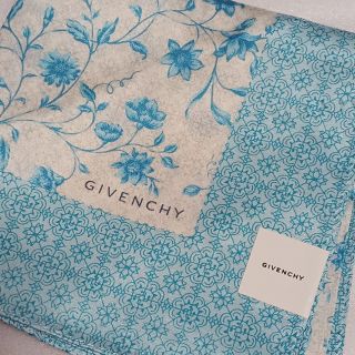 ジバンシィ(GIVENCHY)の値下げ📌ジバンシィ☆シルク50%大判ハンカチーフ58×58(ハンカチ)