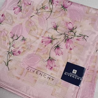 ジバンシィ(GIVENCHY)の値下げ📌ジバンシィ☆シルク50%大判ハンカチーフ58×58(ハンカチ)