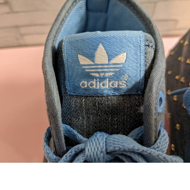 adidas(アディダス)の美　品！adidas アディダスハイカットスニーカー 22113011 レディースの靴/シューズ(スニーカー)の商品写真