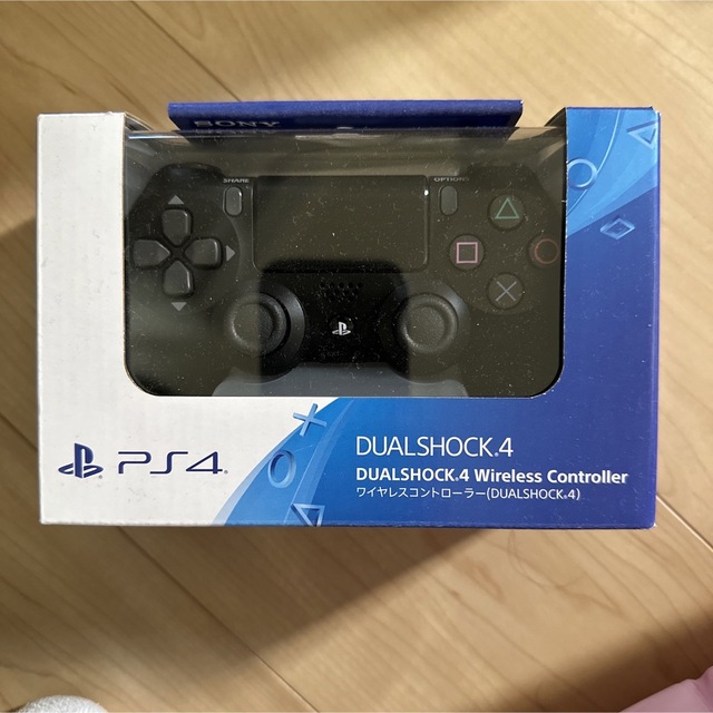 SONY(ソニー)の【新品】PS4 ワイヤレスコントローラー デュアルショック4 エンタメ/ホビーのゲームソフト/ゲーム機本体(その他)の商品写真