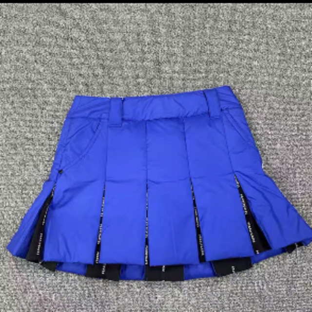 ☆#☆ PEARLY GATES ロゴちら見せ防寒素材スカートSインナー付き 韓国