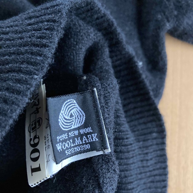 UNIQLO(ユニクロ)のユニクロ　メンズ　長袖セーター　ブラック　Mサイズ メンズのトップス(ニット/セーター)の商品写真