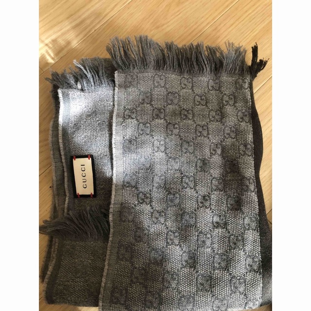 ラッピング無料】 GUCCI グリッタースカーフ マフラー スター柄 kids