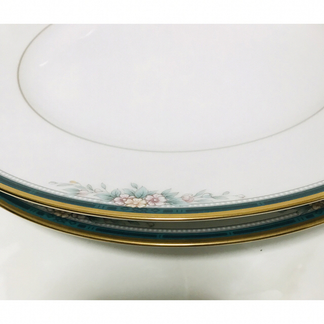 Noritake(ノリタケ)のNoritakeノリタケ金縁LANDONランドン&新品ブルーコペン深皿計7枚 インテリア/住まい/日用品のキッチン/食器(食器)の商品写真