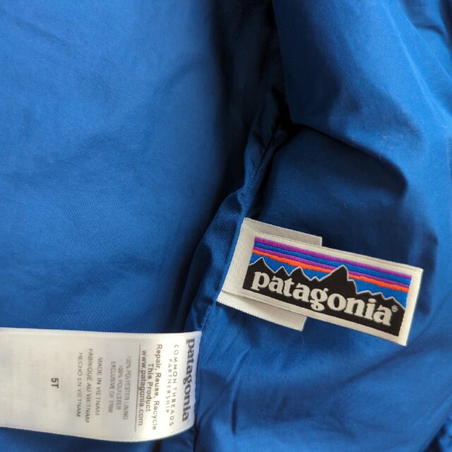 patagonia(パタゴニア)のぽん様専用 patagonia パタゴニア ボアコート 5T キッズ/ベビー/マタニティのキッズ服男の子用(90cm~)(ジャケット/上着)の商品写真