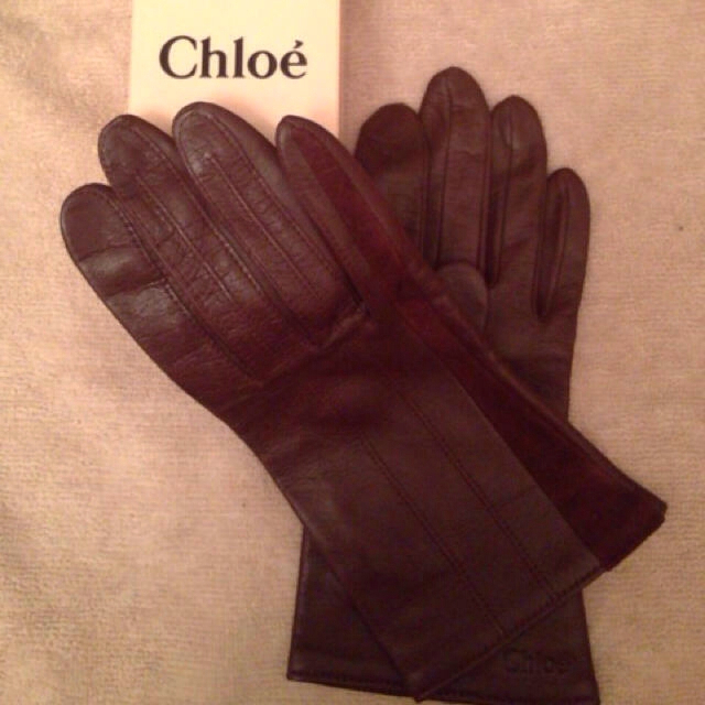 Chloe(クロエ)のchloe✨レザー手袋新品 レディースのファッション小物(手袋)の商品写真