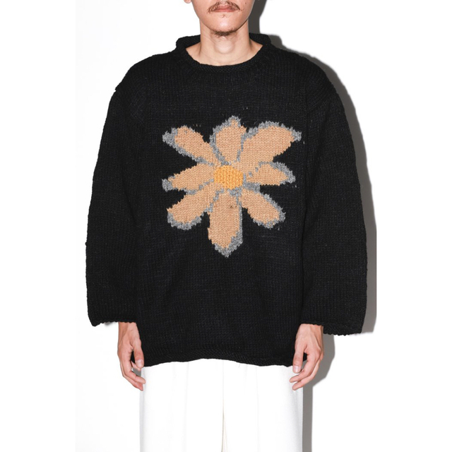 LANTIKI All Roll Knit-Flower ベージュトップス