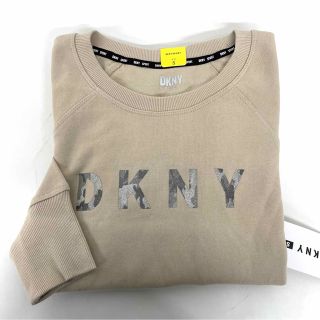 ダナキャラン(Donna Karan)のダナキャラン レディース  トレーナー S ロゴ ベージュ 裏起毛(トレーナー/スウェット)