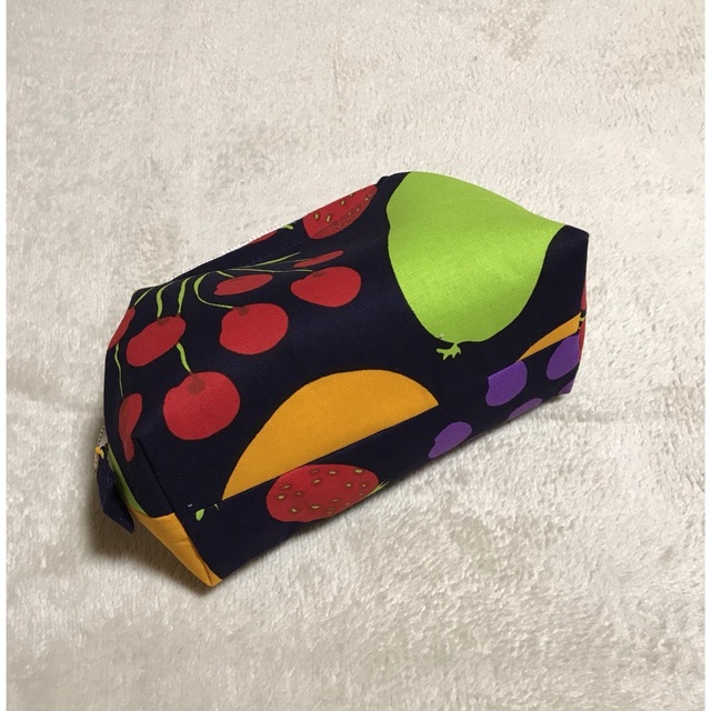 marimekko - マリメッコ 生地 ハンドメイド ピエニトリ ワイヤーポーチ ...