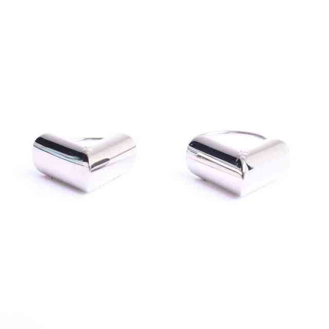 Louis Vuitton 2022 SS Essential v stud earrings (M68153)