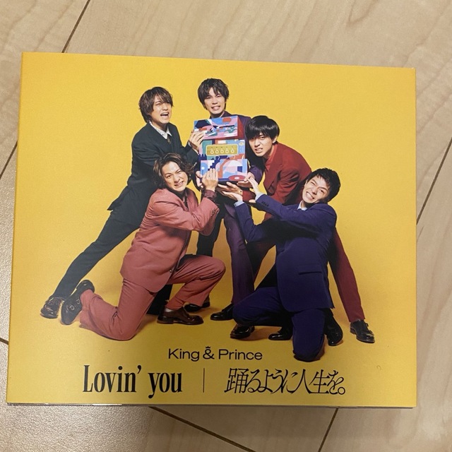 Lovin'you 踊るように人生を／King & Prince エンタメ/ホビーのCD(ポップス/ロック(邦楽))の商品写真