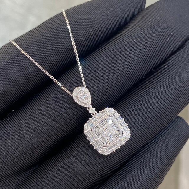 国産】 天然ダイヤモンドペンダント0.65ct k18 ネックレス - cian.org.br