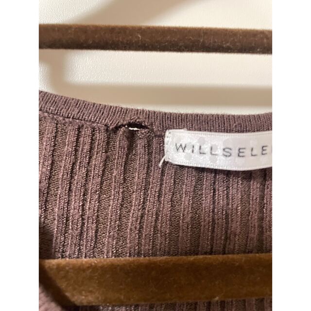 WILLSELECTION(ウィルセレクション)のWILLSELECTION フラワー刺繍Vネックリブニット レディースのトップス(ニット/セーター)の商品写真