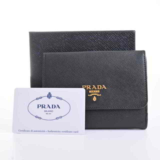 【良品】PRADA 財布　ブラック　サフィアーノ　二つ折り　Wホック