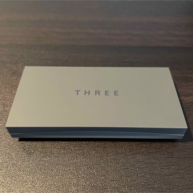 THREE(スリー)のTHREE アドバンスドアイデンティティ ブラウシェーピングデュオ コスメ/美容のベースメイク/化粧品(パウダーアイブロウ)の商品写真