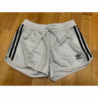 アディダス(adidas)のadidas ショートパンツ　短パン　レディースXS(ショートパンツ)