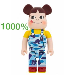 フジヤ(不二家)のBE＠RBRICK  BAPE(R) × ペコちゃん 1000%（ブルー）(フィギュア)