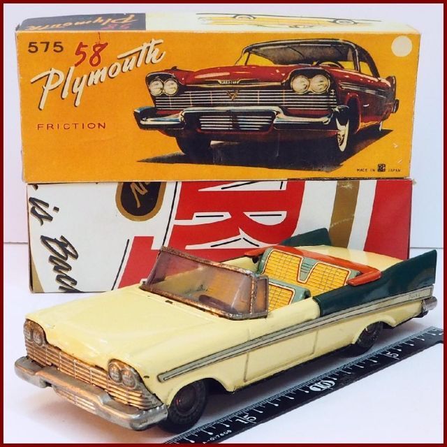 萬代屋【50s プリムス フューリー コンバーチブル白】ブリキ自動車【箱コピー】のサムネイル