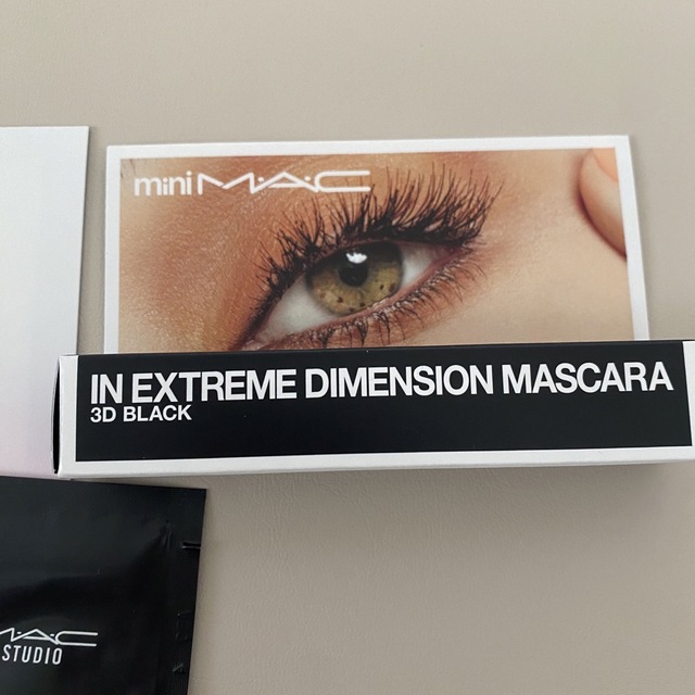 MAC(マック)の❤️新品未使用❤️mac リップ　マスカラ　セット　おまけつき コスメ/美容のベースメイク/化粧品(口紅)の商品写真