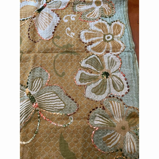 新入荷　コットンウール　柄織　刺繍ショール レディースのファッション小物(マフラー/ショール)の商品写真