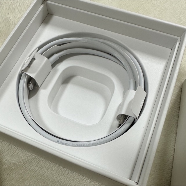 Apple(アップル)の売却済☆Apple Air Pods pro MWP22J/A エアポッズプロ スマホ/家電/カメラのオーディオ機器(ヘッドフォン/イヤフォン)の商品写真