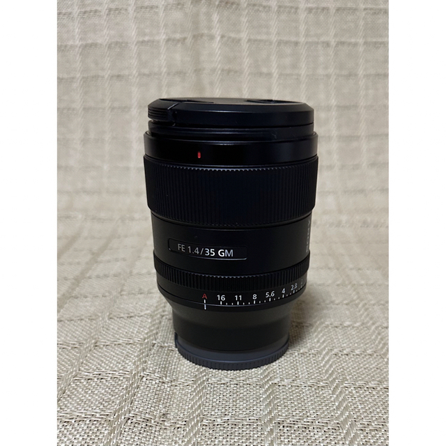 SONY(ソニー)の新品 Sony FE35mm F1.4 GM スマホ/家電/カメラのカメラ(レンズ(単焦点))の商品写真