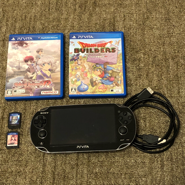 PSVITA PCH1100とソフト4本セット-