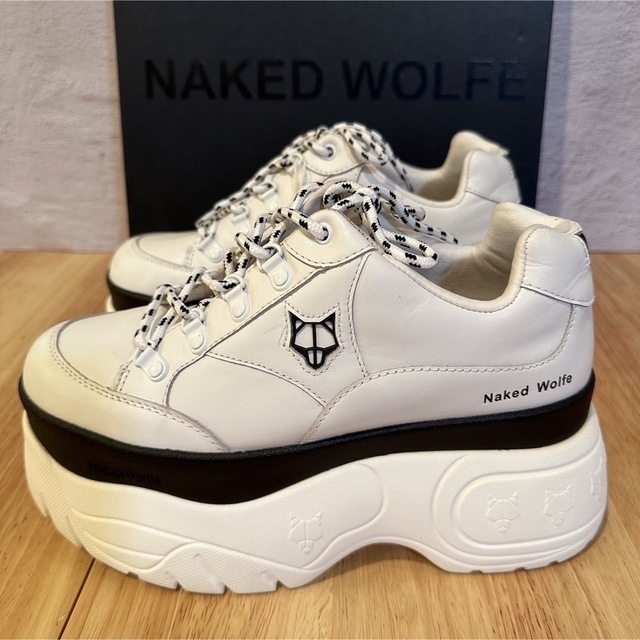 ☆超目玉】 みほ様 EU39 NAKED WOLFE プラットフォーム ダッド