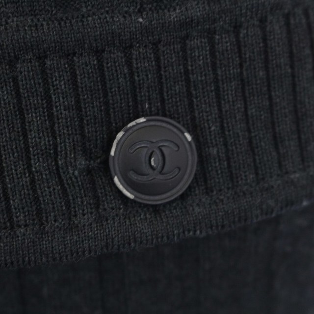 CHANEL(シャネル)のシャネル ニットワンピース 長袖 ひざ丈 ココマーク ココボタン 42 グレー レディースのワンピース(ひざ丈ワンピース)の商品写真