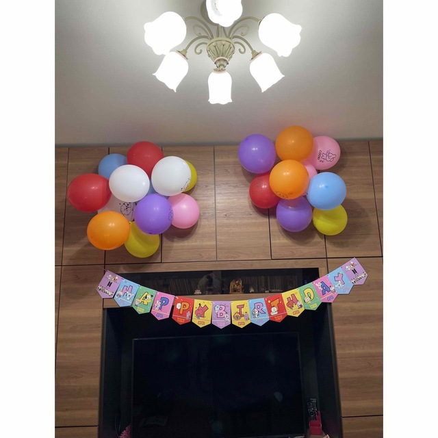 BTS bt21 誕生日 バルーン お祝いグッズ  パーティー飾り ハンドメイドのパーティー(ガーランド)の商品写真